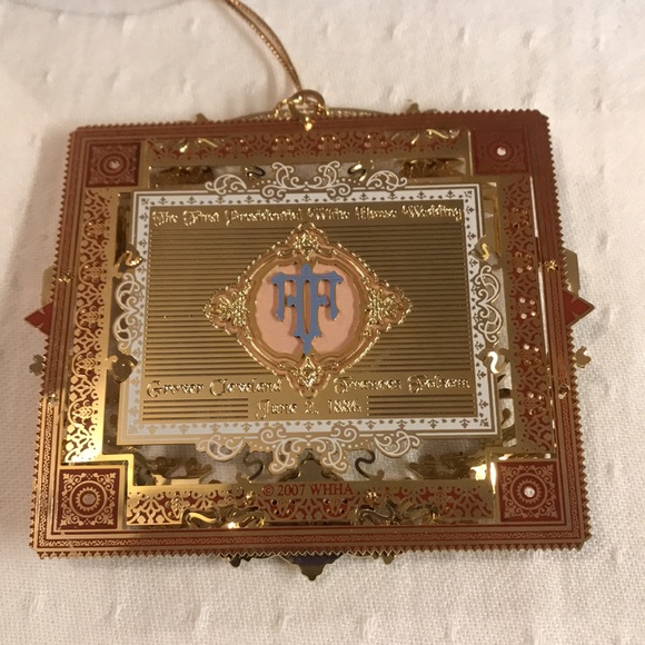 4 - The White House Historical Association Christmas Ornaments - Picture 9 of 11